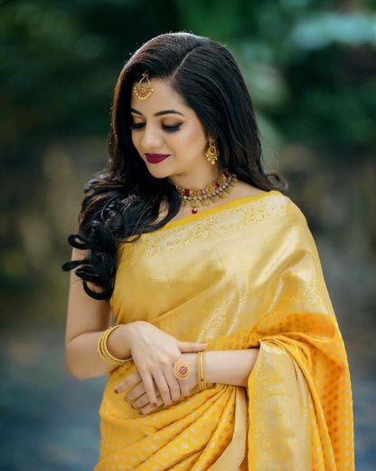 Yellow Lichi Silk Saree With Jacquard work and Beautiful Pallu